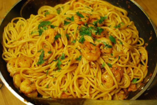Tomato & Prawn Spaghetti