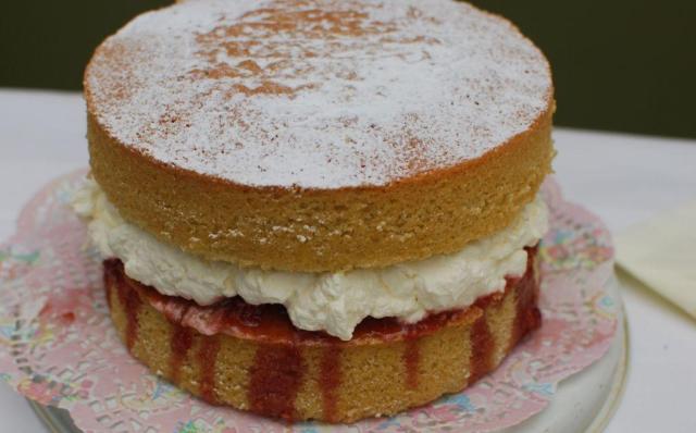 My 1st Victoria Sponge